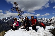 03 Alla croce del Monte Sasna (2229 m)...da raddizzare !